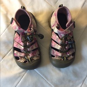 Keen toddler 9 sandals